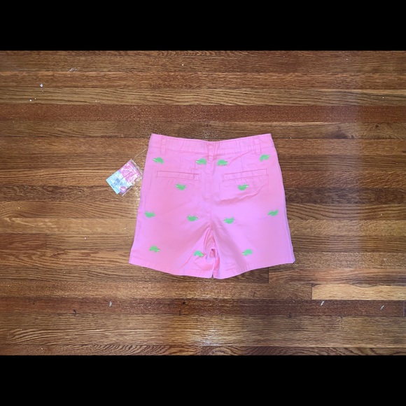 Cute pink shorts - Picture 2 of 4